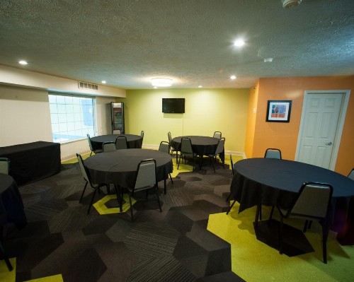 Northfield Inn Suites and Conference Center - image 10