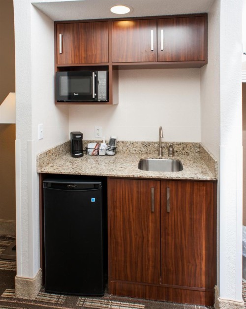 Northfield Inn Suites and Conference Center - image 14
