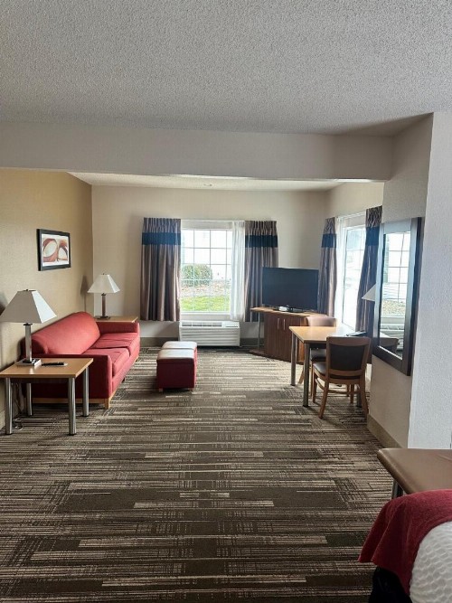 Northfield Inn Suites and Conference Center - image 25