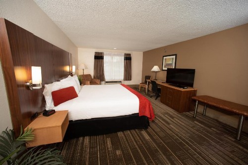 Northfield Inn Suites and Conference Center - image 36