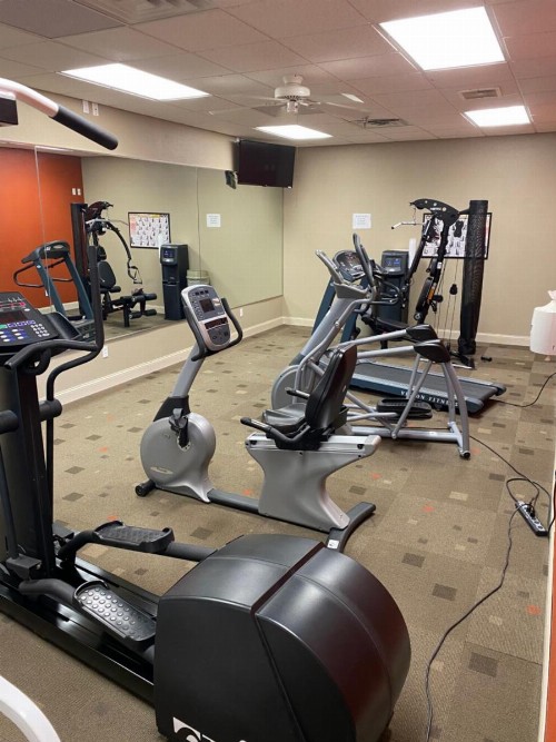 Northfield Inn Suites and Conference Center - image 9