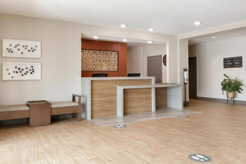 Candlewood Suites Springfield - image 8