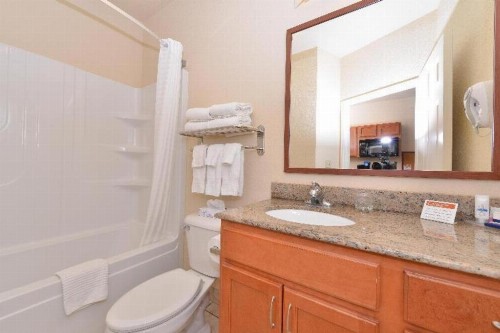 Candlewood Suites Springfield - image 19