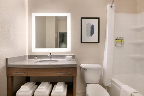 Candlewood Suites Springfield - image 22