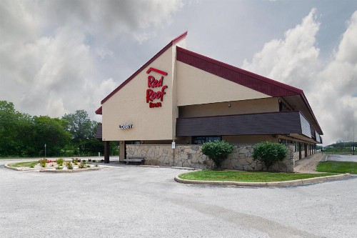Red Roof Inn Springfield IL - image 2