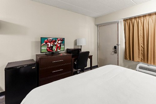 Red Roof Inn Springfield IL - image 26
