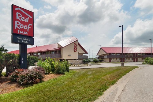 Red Roof Inn Springfield IL - image 3