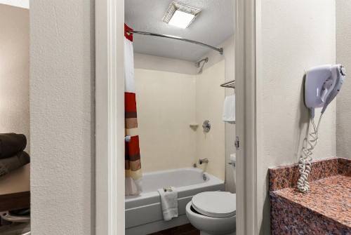 Red Roof Inn Springfield IL - image 31
