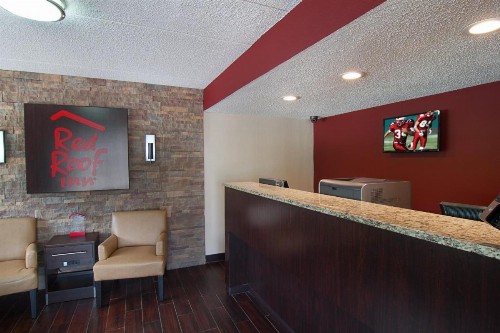 Red Roof Inn Springfield IL - image 9