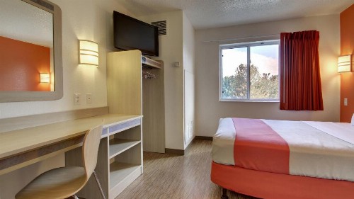 Motel 6-Springfield IL - image 12