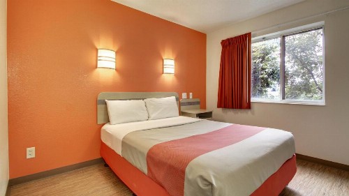 Motel 6-Springfield IL - image 23