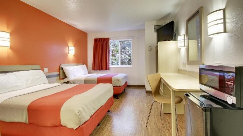 Motel 6-Springfield IL - image 28