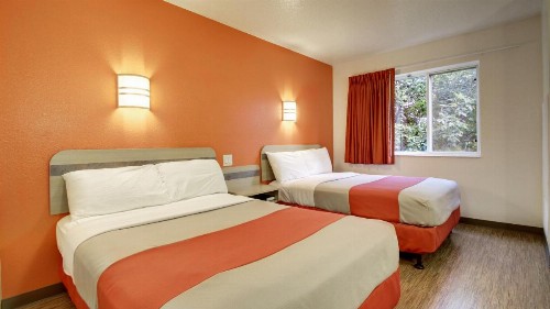 Motel 6-Springfield IL - image 30