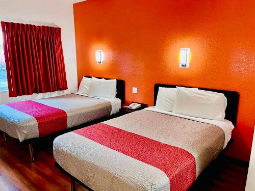 Motel 6-Springfield IL - image 32