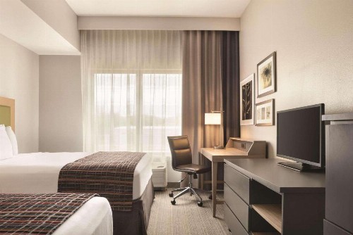 Country Inn & Suites by Radisson Springfield IL - image 6