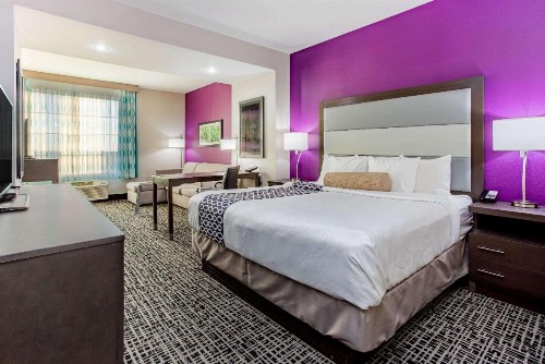 La Quinta by Wyndham Springfield IL - image 24