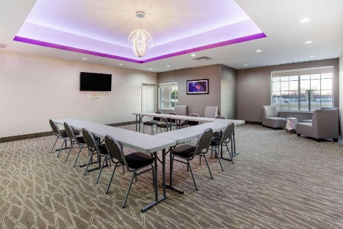La Quinta by Wyndham Springfield IL - image 28