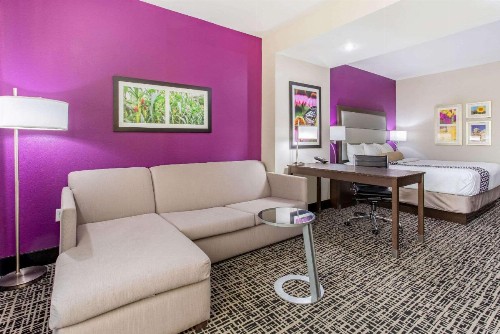 La Quinta by Wyndham Springfield IL - image 30