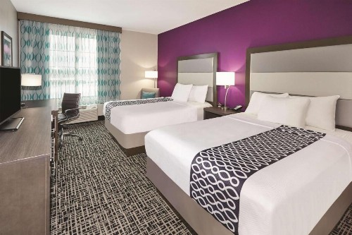 La Quinta by Wyndham Springfield IL - image 43