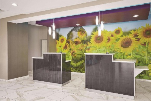 La Quinta by Wyndham Springfield IL - image 48