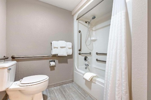 Arbor Suites Medical Mile - image 45