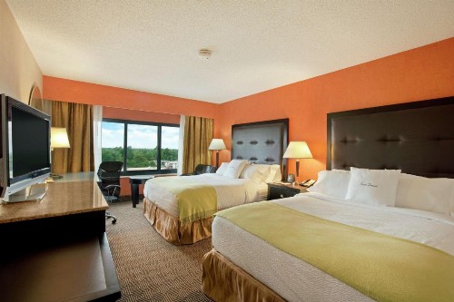 DoubleTree by Hilton Springfield - image 2