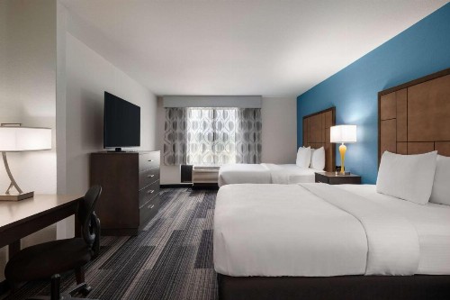La Quinta by Wyndham Springfield Airport Plaza - image 15