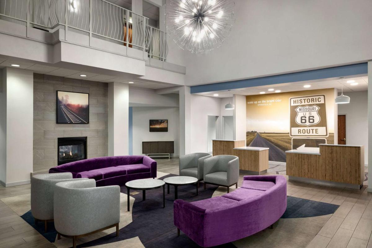 La Quinta by Wyndham Springfield Airport Plaza - image 3