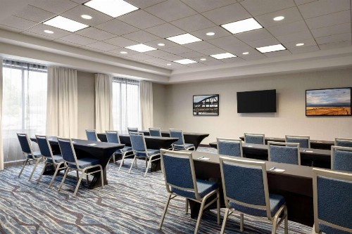 La Quinta by Wyndham Springfield Airport Plaza - image 34