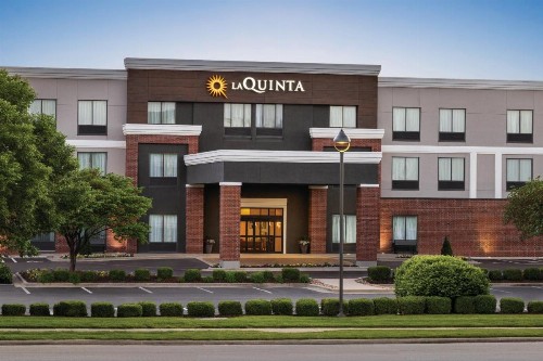 La Quinta by Wyndham Springfield Airport Plaza - image 45