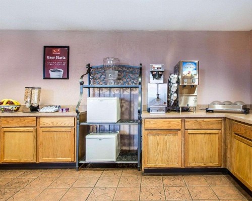 Econo Lodge Springfield I-44 - image 3