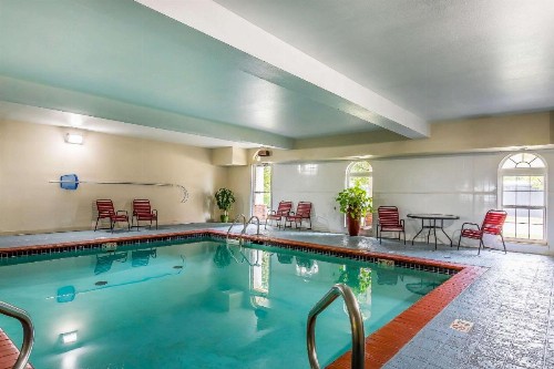Quality Inn & Suites Chesterfield Village - image 36