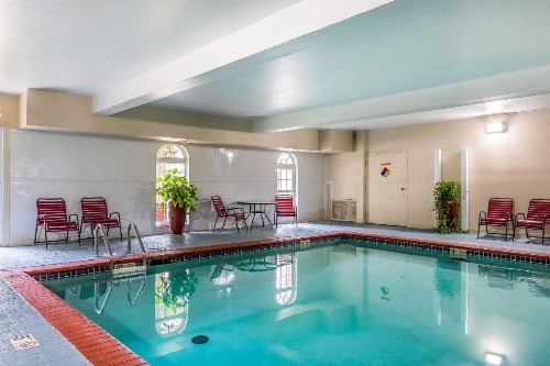 Quality Inn & Suites Chesterfield Village - image 37