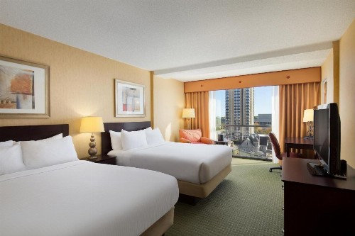 University Plaza Hotel - image 11