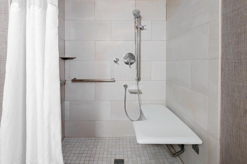 University Plaza Hotel - image 19