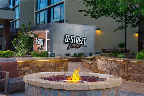 University Plaza Hotel - image 27