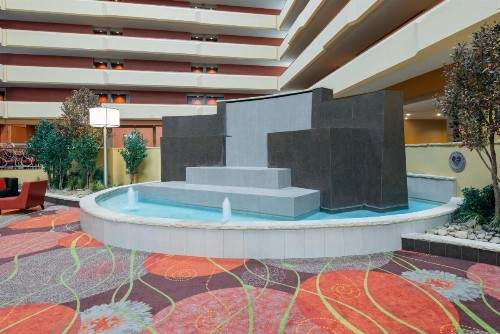 University Plaza Hotel - image 41