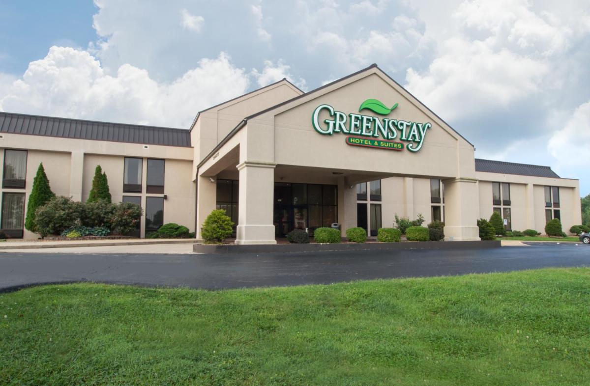 Greenstay Hotel & Suites Central - image 2