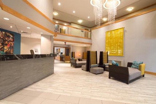 Greenstay Hotel & Suites Central - image 3