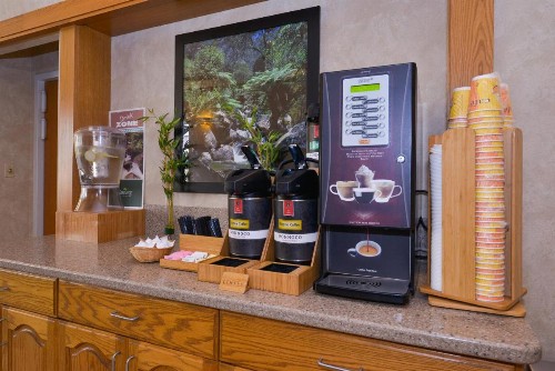 Greenstay Hotel & Suites Central - image 5