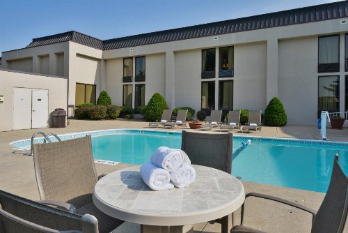 Greenstay Hotel & Suites Central - image 7