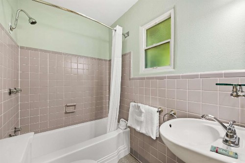 Best Western Route 66 Rail Haven - image 36