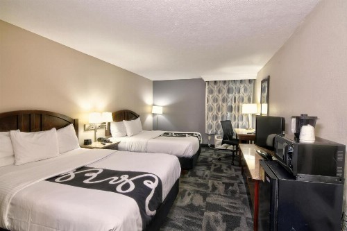 La Quinta by Wyndham Springfield South - image 13