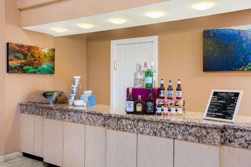La Quinta by Wyndham Springfield South - image 14