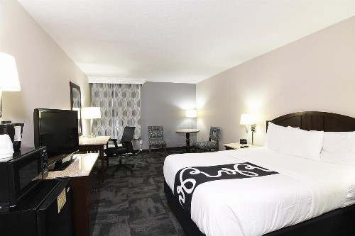 La Quinta by Wyndham Springfield South - image 16