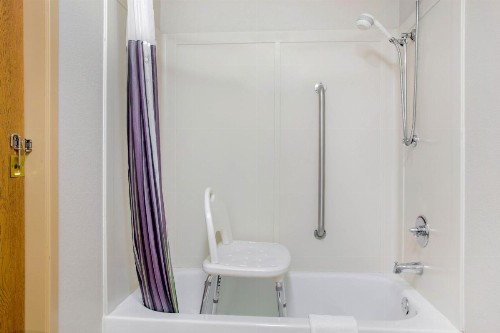 La Quinta by Wyndham Springfield South - image 22