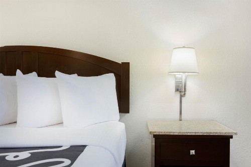La Quinta by Wyndham Springfield South - image 26