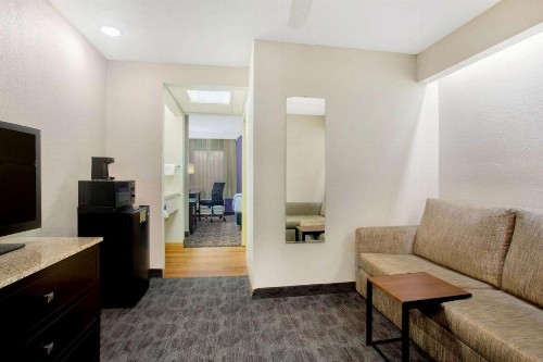 La Quinta by Wyndham Springfield South - image 32