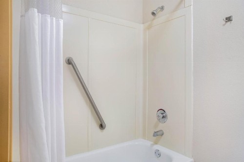 La Quinta by Wyndham Springfield South - image 40