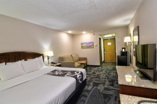 La Quinta by Wyndham Springfield South - image 47
